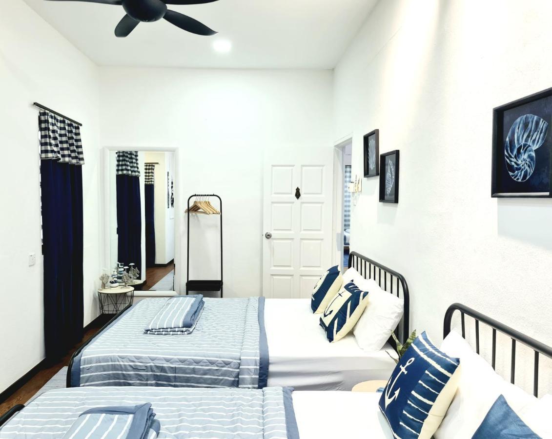 527 Beachhouse L 5 Bedroom With Swimming Pool - 3Min Walk To The Beach Танджунг-Бунга Экстерьер фото