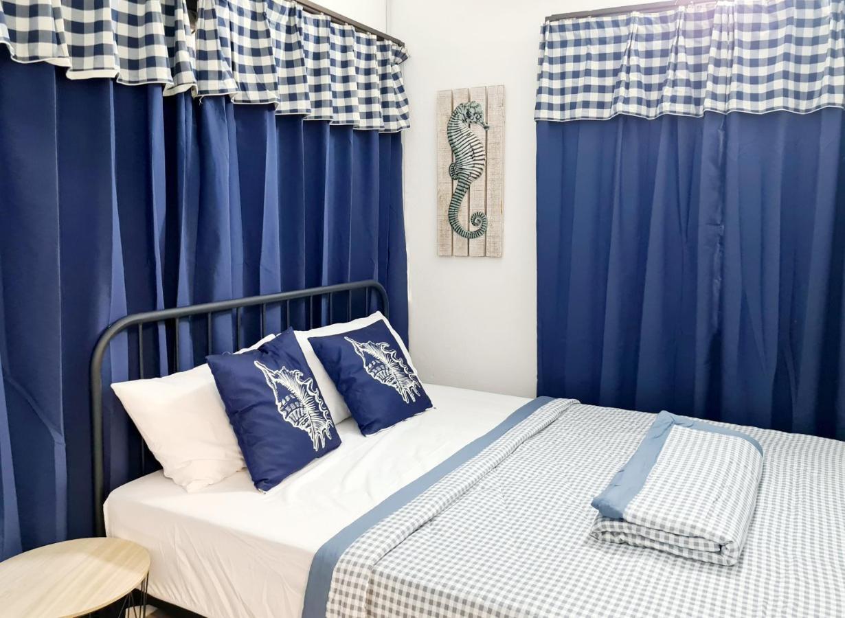 527 Beachhouse L 5 Bedroom With Swimming Pool - 3Min Walk To The Beach Танджунг-Бунга Экстерьер фото