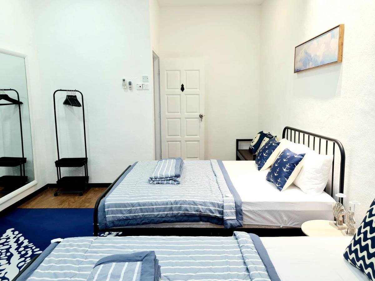 527 Beachhouse L 5 Bedroom With Swimming Pool - 3Min Walk To The Beach Танджунг-Бунга Экстерьер фото
