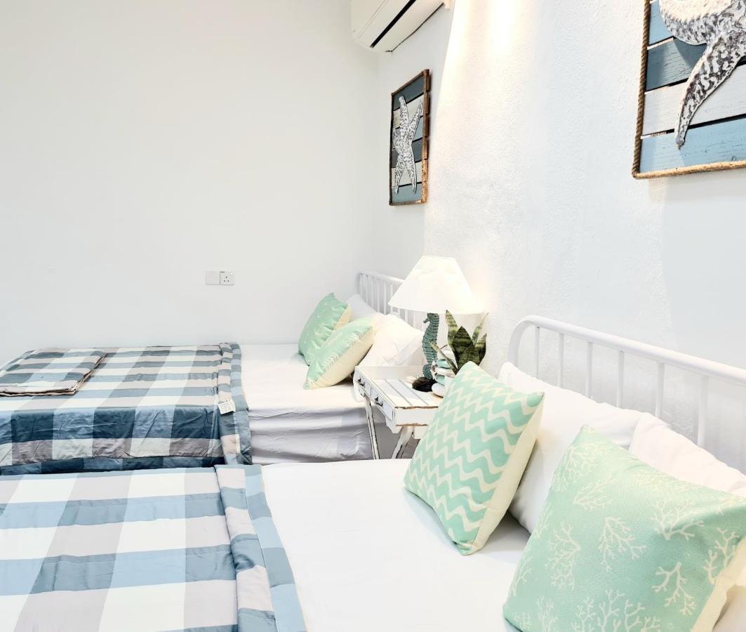 527 Beachhouse L 5 Bedroom With Swimming Pool - 3Min Walk To The Beach Танджунг-Бунга Экстерьер фото